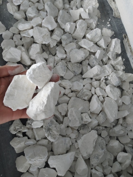 Dolomite size 1-5mm - Vôi 568 - Công Ty TNHH Kinh Doanh Dịch Vụ Thương Mại 568